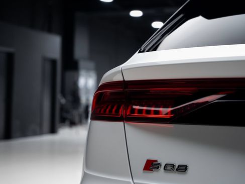 Used 2022 Audi SQ8 Premium Plus AWD/4WD image 28