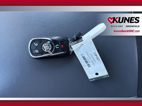 Used 2022 Buick Enclave Premium AWD/4WD image 46