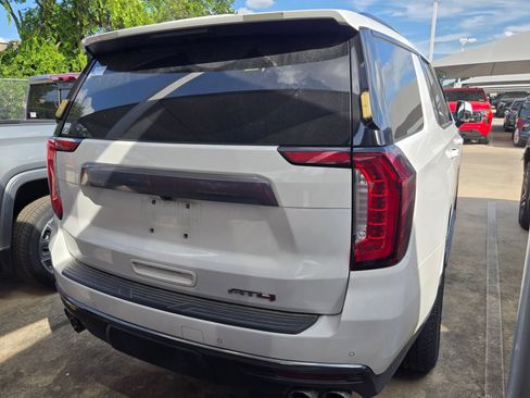 Certified 2024 GMC Yukon AT4 w/ Technology Package AWD/4WD image 8