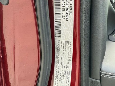 New 2025 Jeep Grand Cherokee Laredo image 30