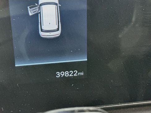 Used 2025 Hyundai Santa Fe SEL FWD image 19