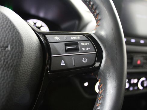 Used 2023 Honda HR-V Sport image 11