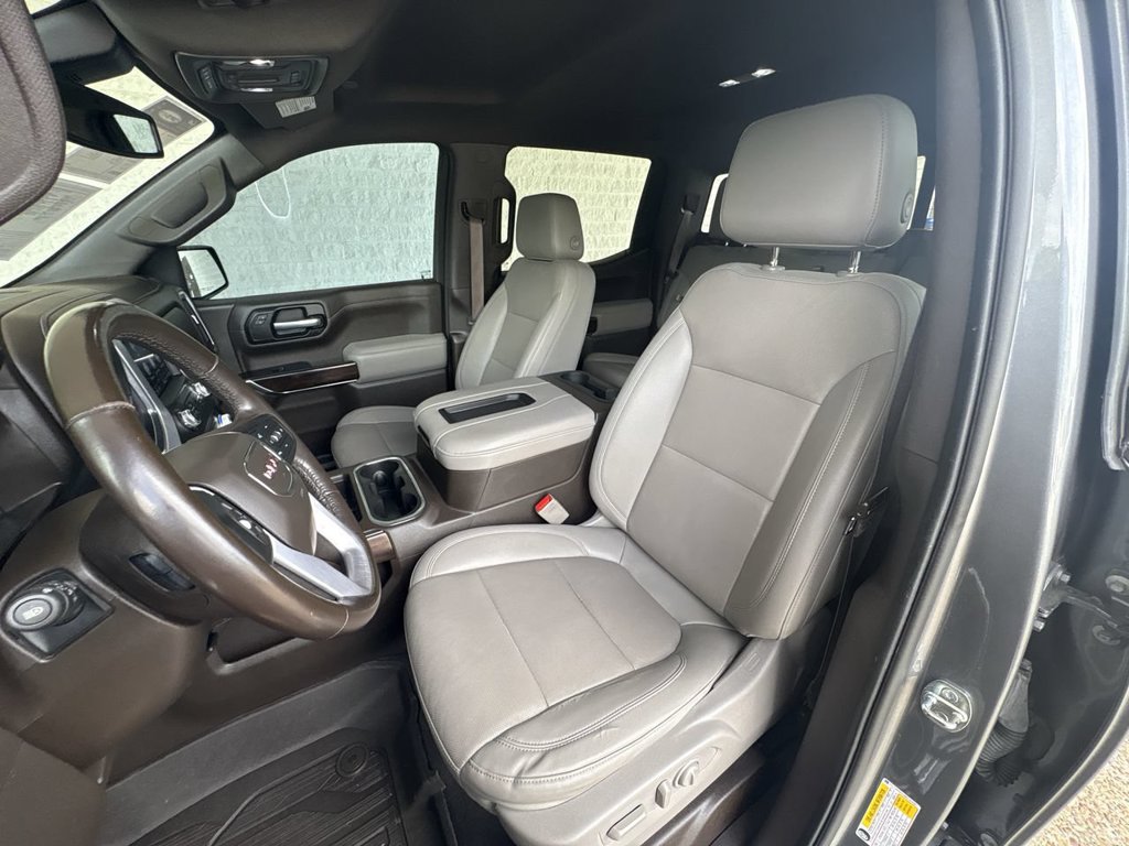 Used 2021 GMC Sierra 1500 SLT w/ SLT Premium Plus Package AWD/4WD image 18