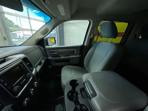 Used 2018 RAM 1500 Classic SLT w/ Protection Group AWD/4WD image 12