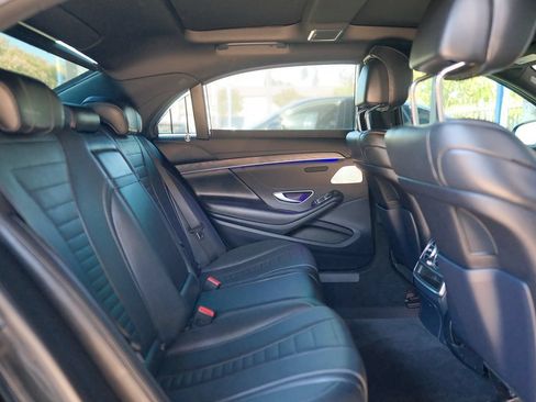 Used 2020 Mercedes-Benz S 560 Sedan image 33