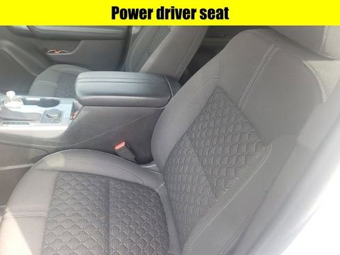 Used 2019 Chevrolet Blazer LT image 11