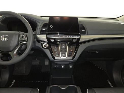 Used 2025 Honda Odyssey Touring image 21