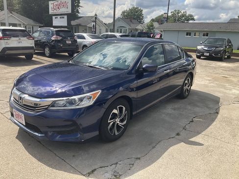 Used 2016 Honda Accord LX image 7