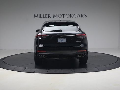 Certified 2022 Maserati Levante GT AWD/4WD image 6