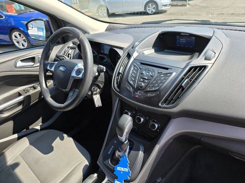 Used 2015 Ford Escape SE AWD/4WD image 10