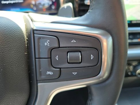 Used 2025 Chevrolet Silverado 1500 LT Trail Boss w/ Convenience Package II AWD/4WD image 32