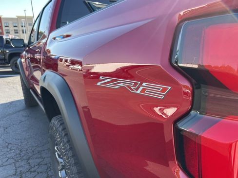New 2026 Chevrolet Colorado ZR2 w/ Technology Package AWD/4WD image 16