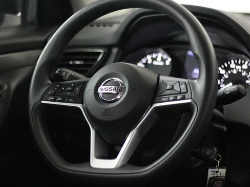 Used 2020 Nissan Rogue Sport S FWD image 11