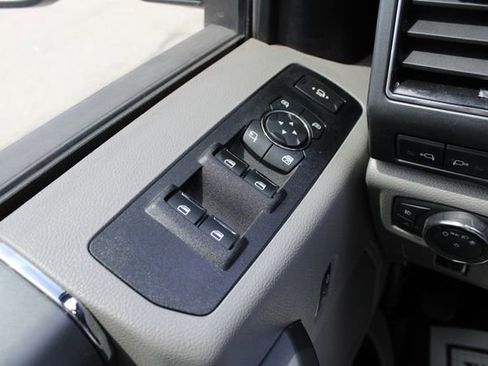 Used 2021 Ford F250 XLT w/ XLT Premium Package AWD/4WD image 6