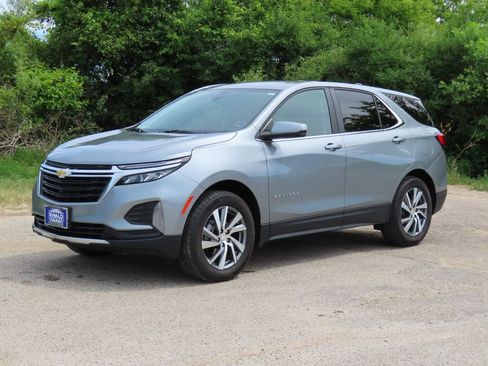Certified 2024 Chevrolet Equinox LT AWD/4WD image 8
