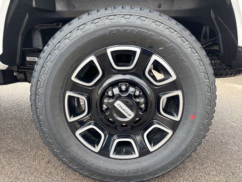 New 2026 Ford F250 Platinum AWD/4WD image 7