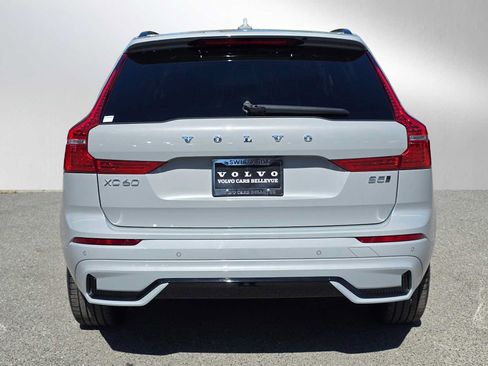 Used 2025 Volvo XC60 B5 Plus AWD/4WD image 5
