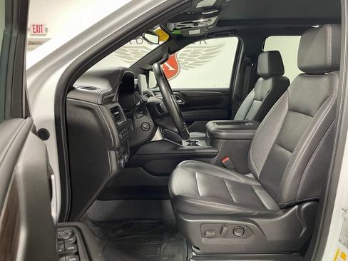 Used 2023 Chevrolet Tahoe Z71 w/ Luxury Package AWD/4WD image 14