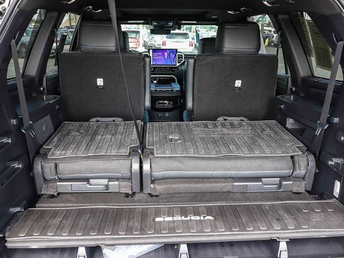 Used 2025 Toyota Sequoia Platinum image 21