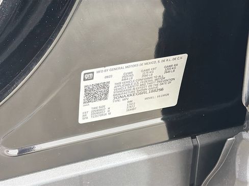 Used 2024 Chevrolet Equinox LT FWD image 32