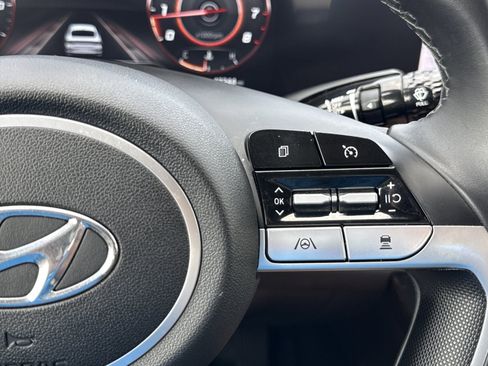 Used 2023 Hyundai Elantra SEL w/ Convenience Package FWD image 20