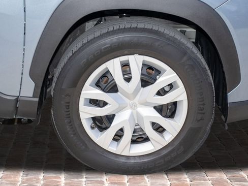 Used 2023 Toyota Corolla Cross L image 39