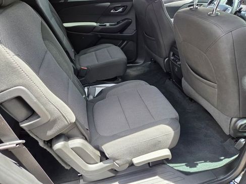 Certified 2023 Chevrolet Traverse LT FWD image 15