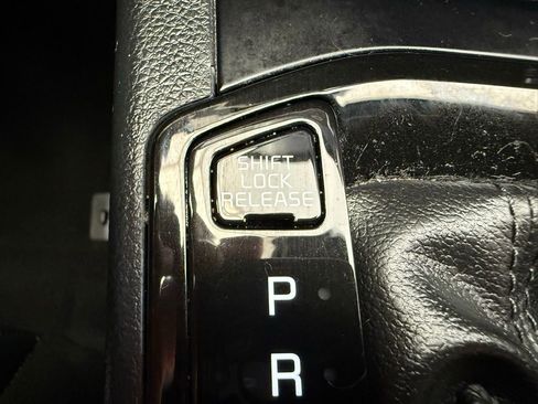 Used 2021 Kia K5 GT-Line image 32