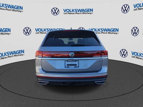 Used 2026 Volkswagen Atlas SE AWD/4WD image 7