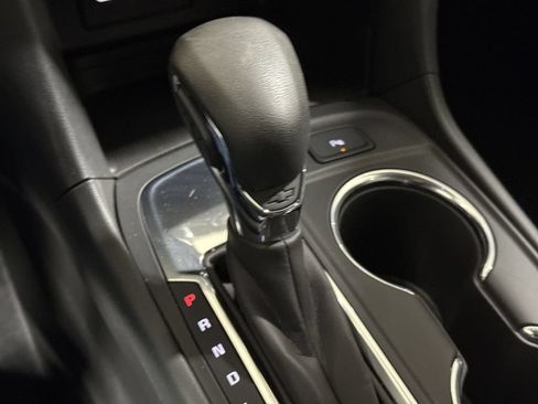 Used 2023 Chevrolet Equinox LT FWD image 17