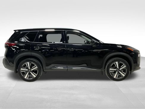 Used 2023 Nissan Rogue SL AWD/4WD image 3