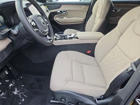 New 2026 Volvo XC90 B5 Plus image 19