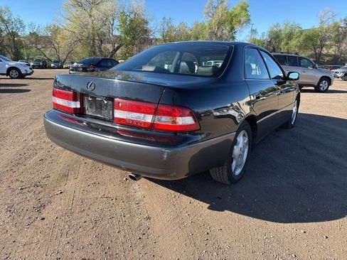 Used 2000 Lexus ES 330 image 6