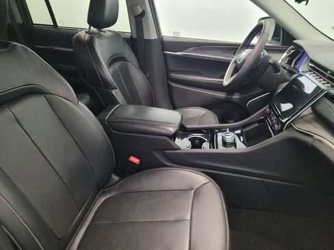 Used 2022 Jeep Grand Cherokee Limited 4xe w/ Luxury Tech Group II image 21