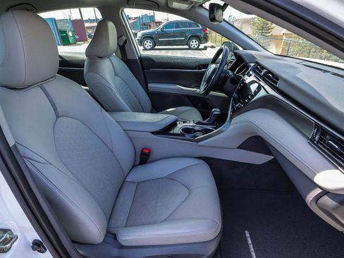 Used 2019 Toyota Camry XSE w/ Carpet Mat Package image 44