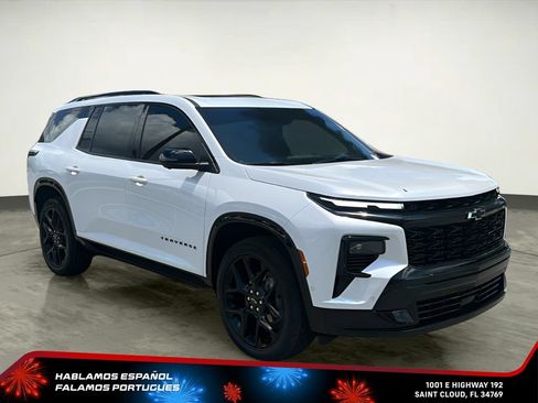 Used 2024 Chevrolet Traverse RS AWD/4WD image 8