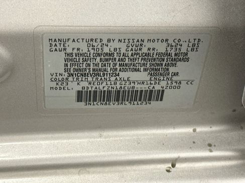 Used 2024 Nissan Versa SV FWD image 12