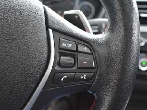 Used 2016 BMW 328i xDrive Sedan w/ Technology Package image 23