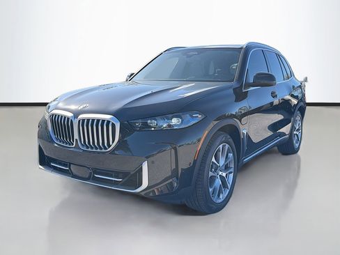 New 2026 BMW X5 xDrive50e w/ Climate Comfort Package image 8