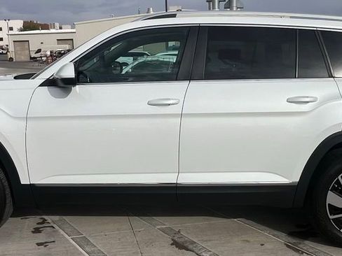 Certified 2025 Volkswagen Atlas SEL image 5