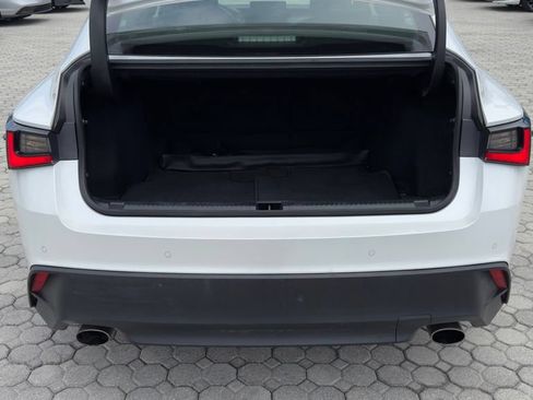 Used 2023 Lexus IS 300 w/ Comfort Package RWD image 17