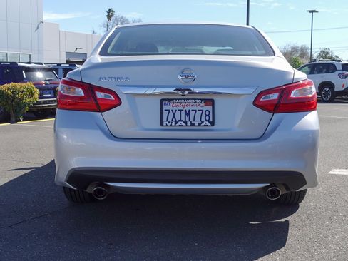 Used 2017 Nissan Altima 2.5 S w/ Power Driver Seat Package image 6