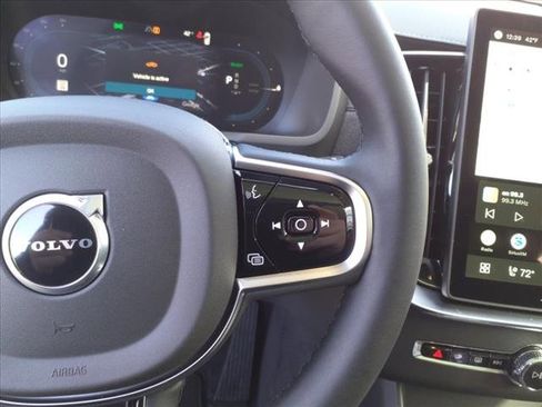 Used 2025 Volvo XC90 T8 Plus w/ Protection Package Premier image 17