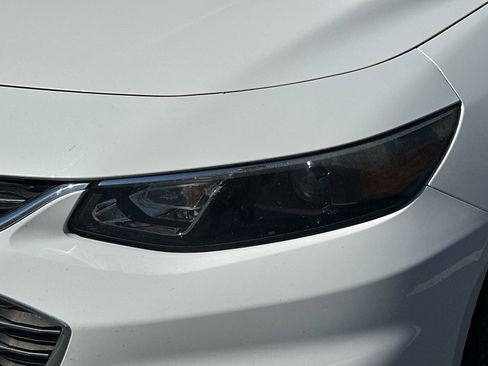 Used 2016 Chevrolet Malibu LT image 11