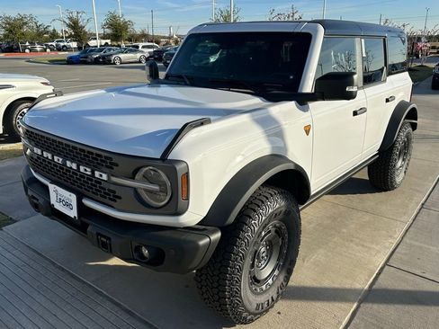 New 2025 Ford Bronco Badlands image 31