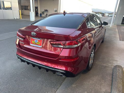 Used 2020 Kia Optima S image 12