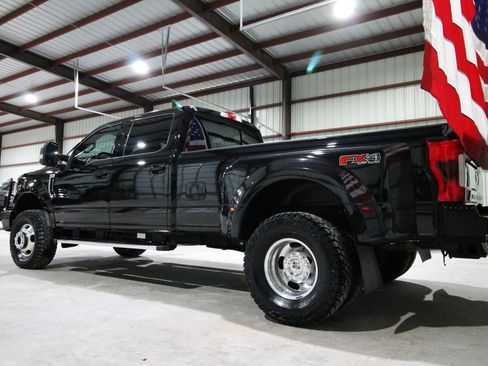 Used 2019 Ford F350 Lariat w/ Lariat Ultimate Package image 8