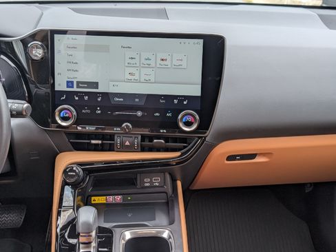 Used 2024 Lexus NX 350 AWD image 18