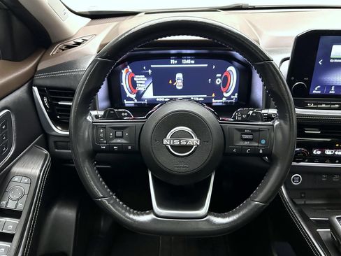 Used 2023 Nissan Rogue Platinum w/ Platinum Premium Package image 11