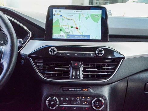 Used 2020 Ford Escape SEL image 14